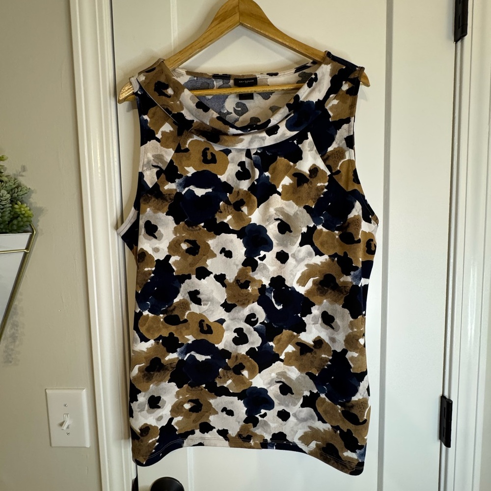 Ann Taylor Picture Collar Sleeveless Top - Picture 5 of 5